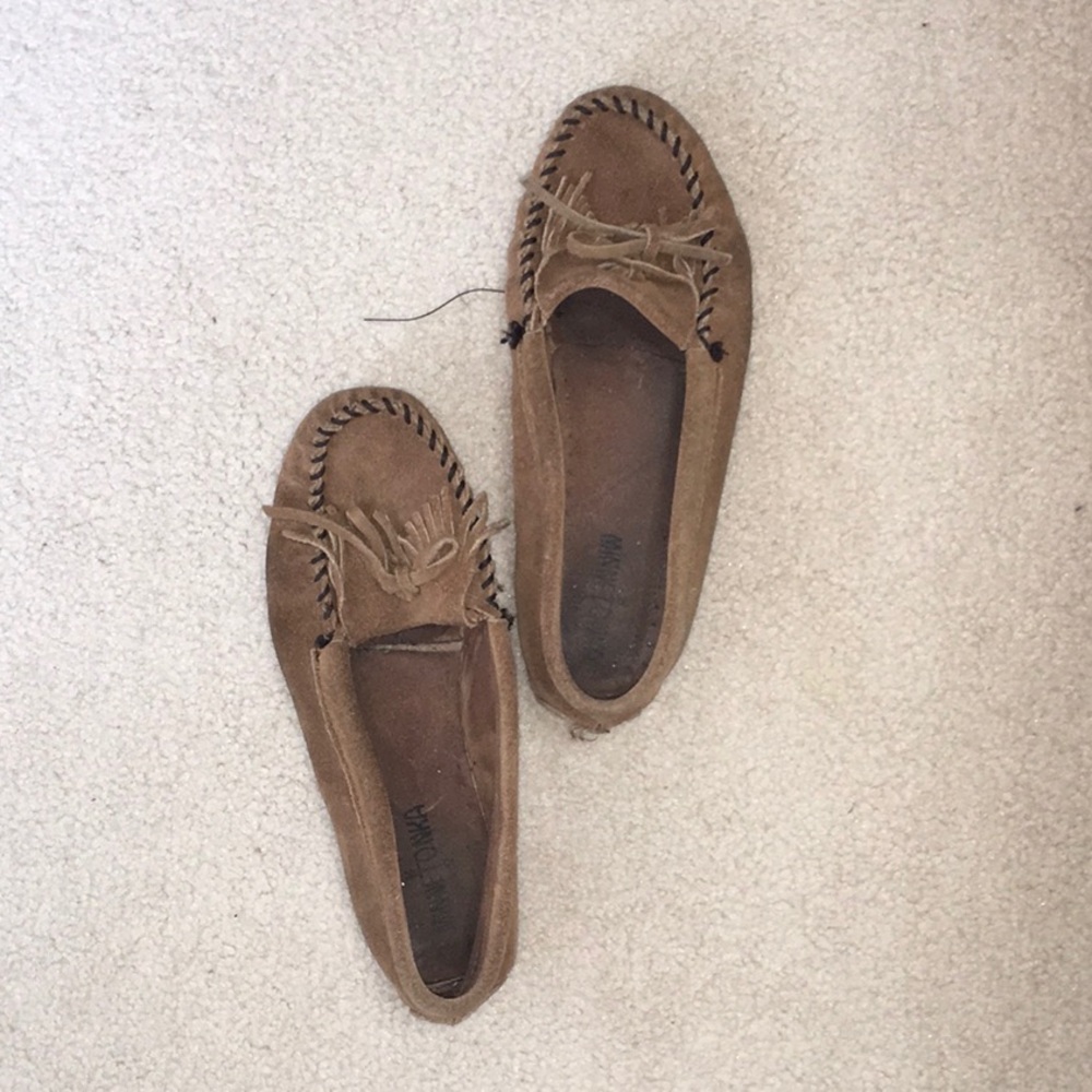 Minnetonka Women’s Tan shoes